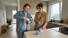 Wlewam odrobinę płynu do płukania do atomizera. Drugi patent działa bez psiknięć