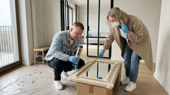 Lustro z pianki montażowej: prosty trik DIY, który odmieni łazienkę lub przedpokój